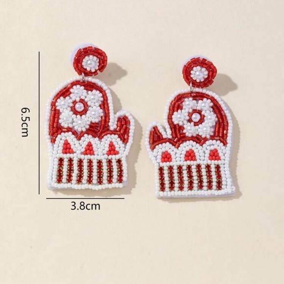 New beard Christmas mitten earrings - Picture 5 of 5